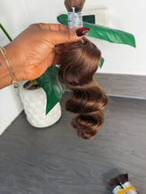 Load image into Gallery viewer, Virgin Brazilian bulk hair. (4/30mix)